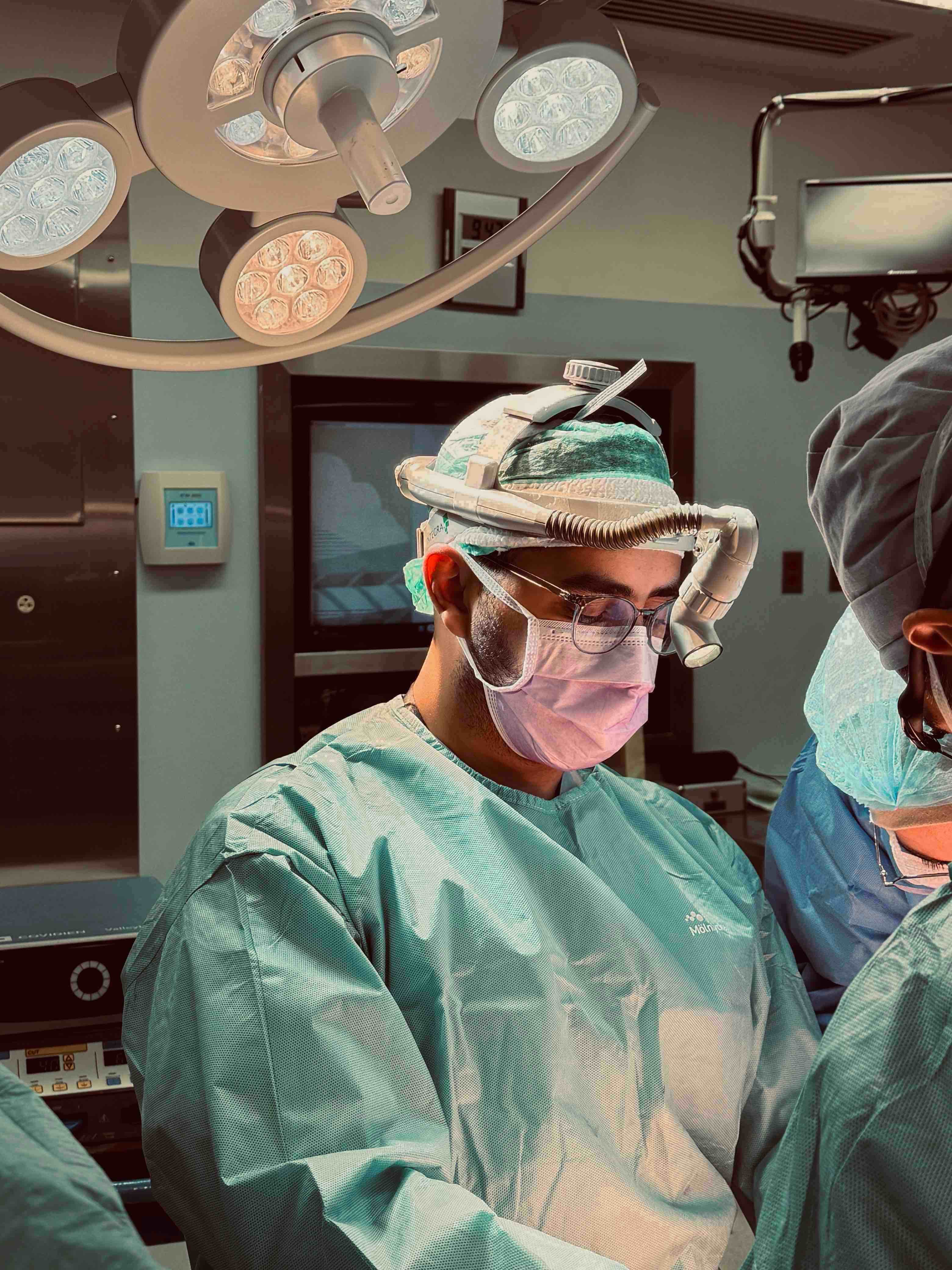 Dr. Mohamad Haress